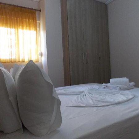 Coastline Apartments ซารานเดอ ภายนอก รูปภาพ