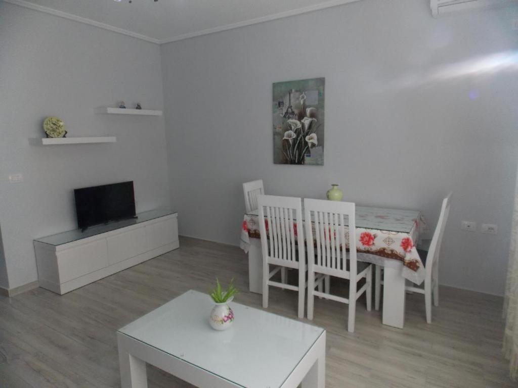 Coastline Apartments ซารานเดอ ภายนอก รูปภาพ