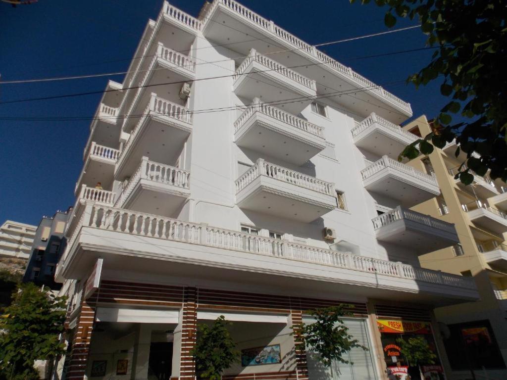 Coastline Apartments ซารานเดอ ภายนอก รูปภาพ